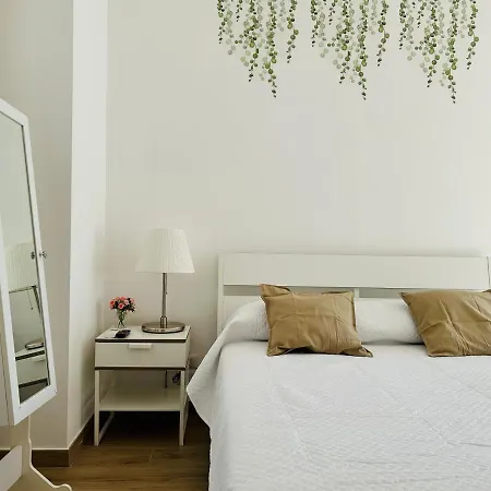 Vivina_081 4* ナポリ